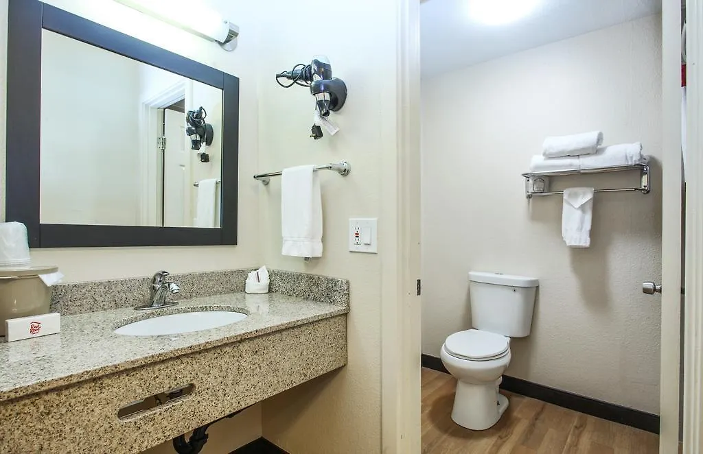 Red Roof Inn Portland